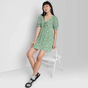 🤍green and white floral dress